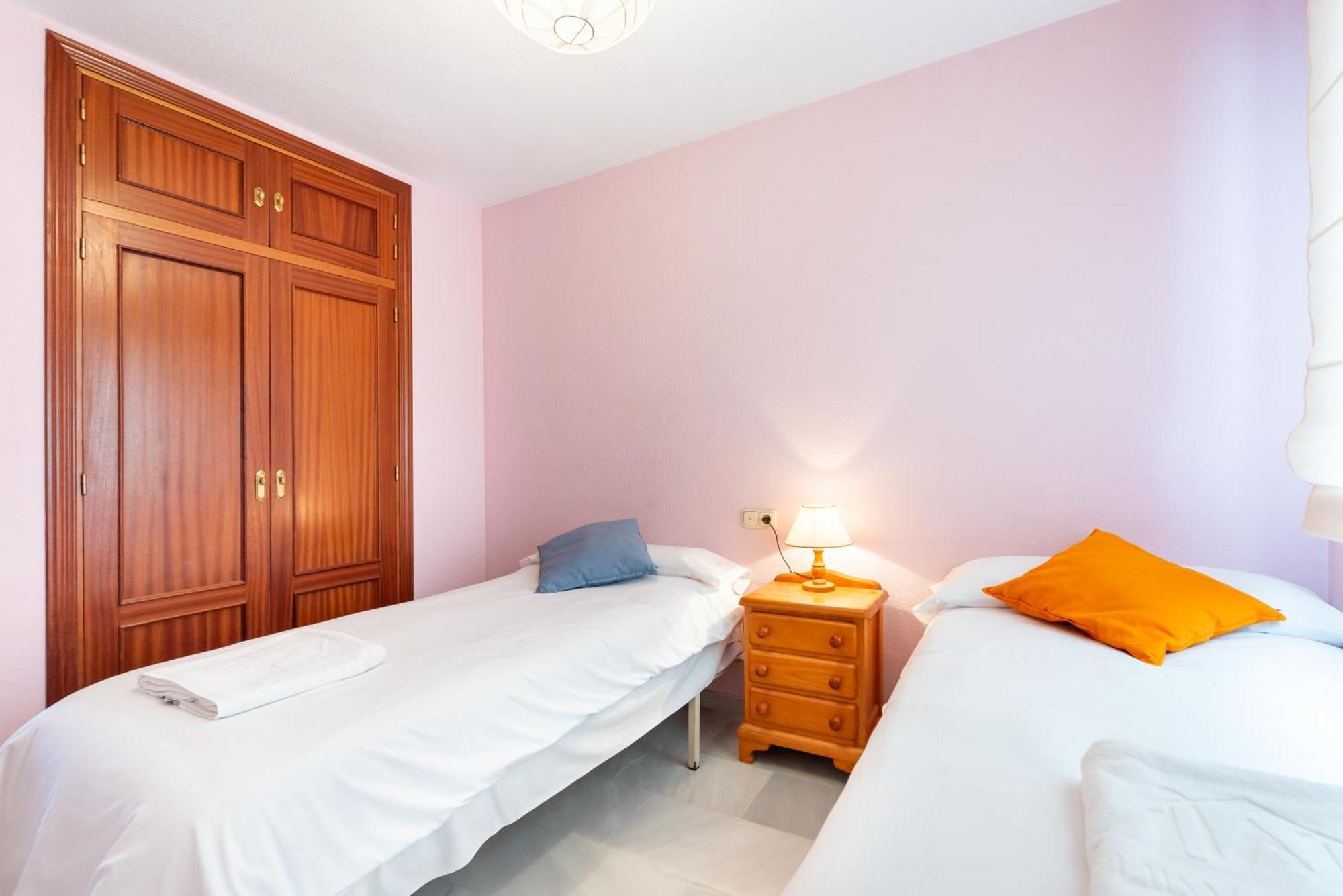 Wintowinrentals 1ª Linea De Playa, Parking Y Wifi Rincon de la Victoria Luaran gambar