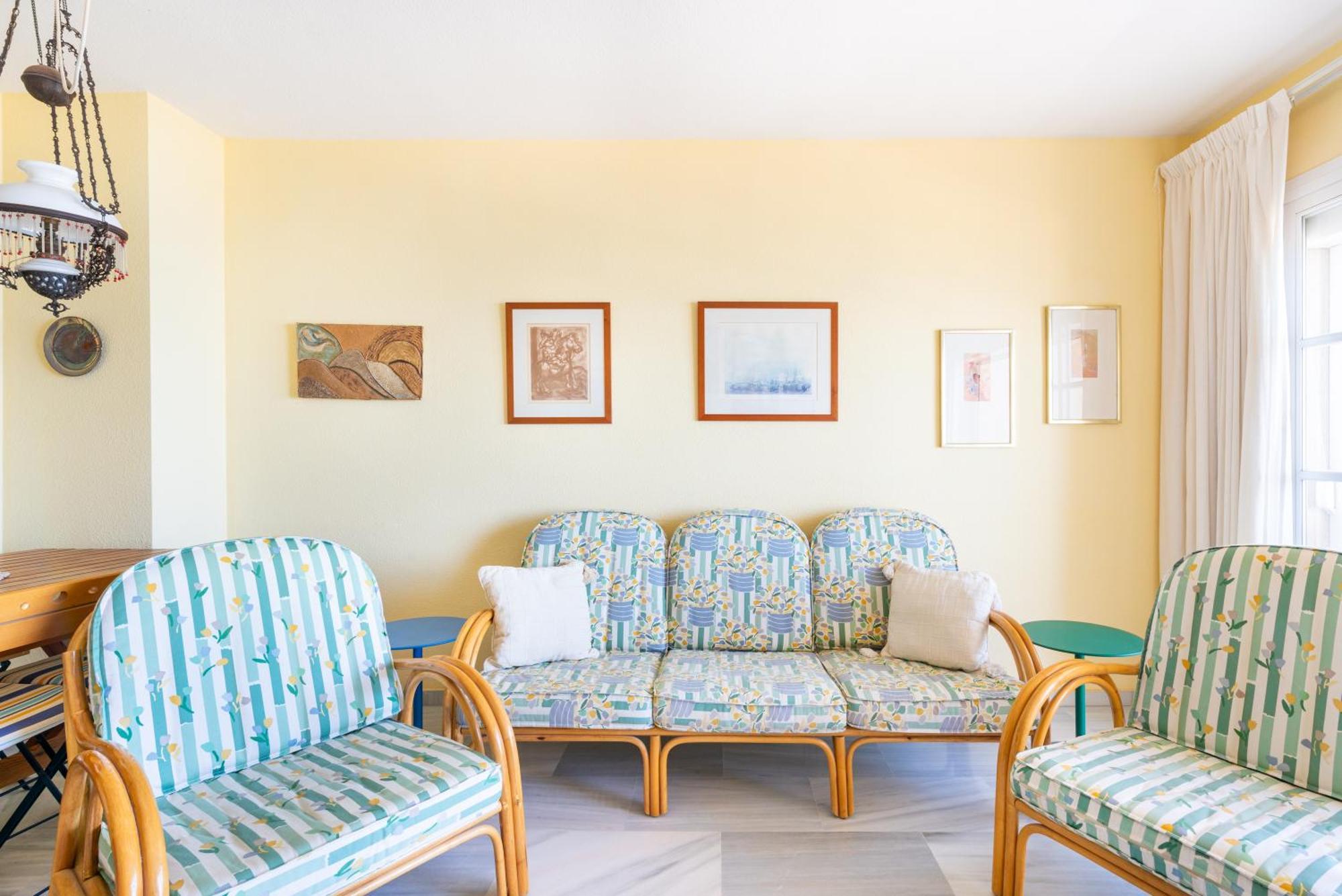 Wintowinrentals 1ª Linea De Playa, Parking Y Wifi Rincon de la Victoria Luaran gambar