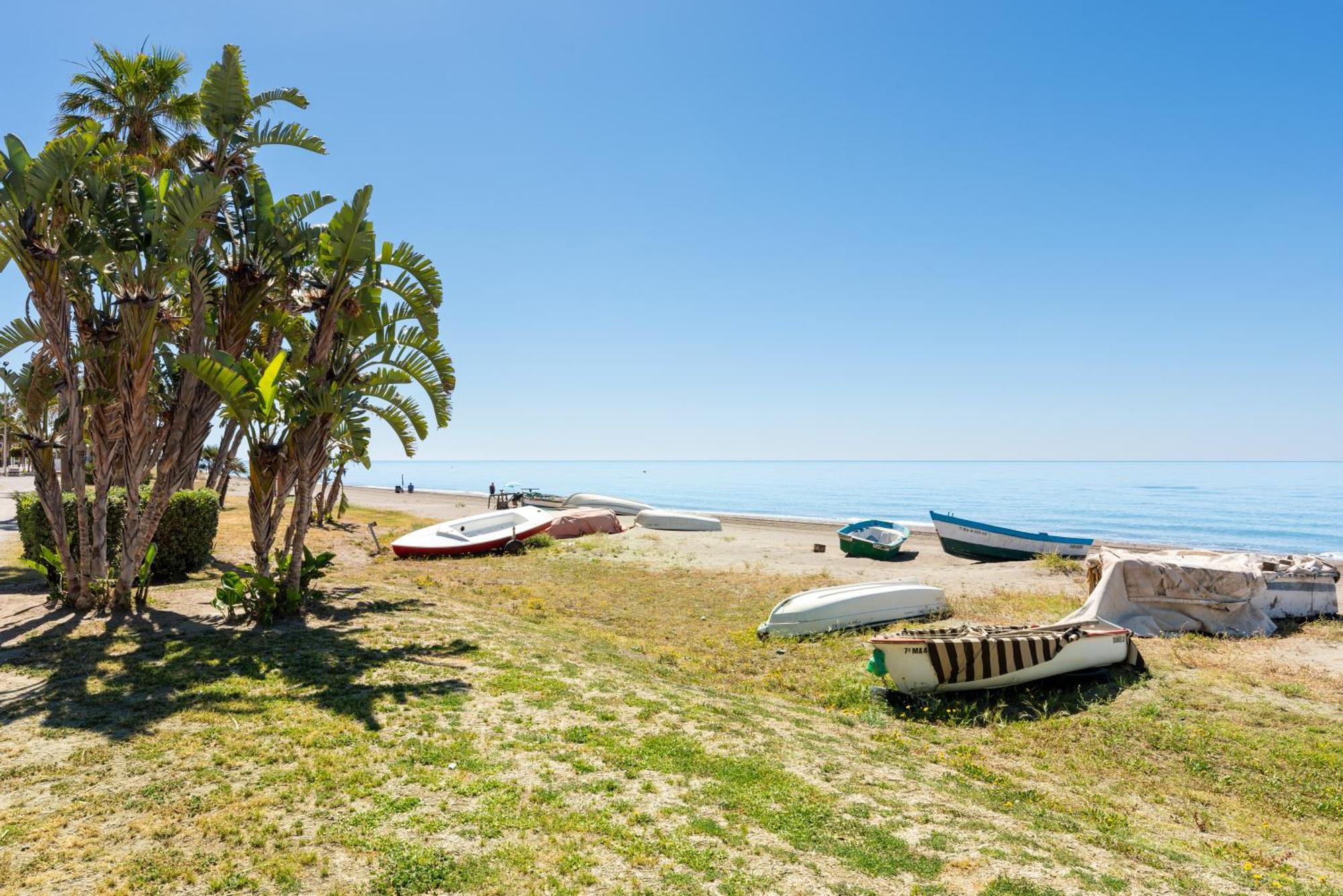 Wintowinrentals 1ª Linea De Playa, Parking Y Wifi Rincon de la Victoria Luaran gambar