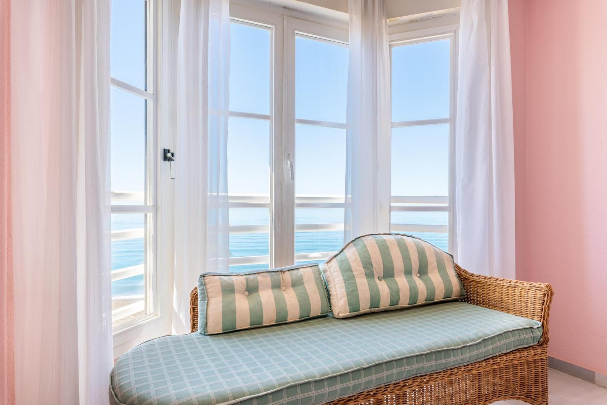 Wintowinrentals 1ª Linea De Playa, Parking Y Wifi Rincon de la Victoria Luaran gambar